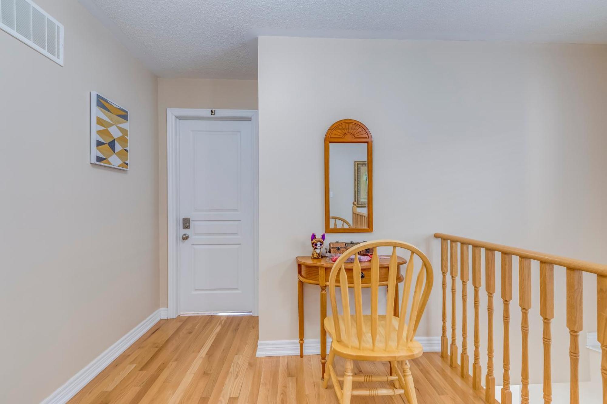 Avid Vacation Palace In Castlemore , Brampton Bagian luar foto