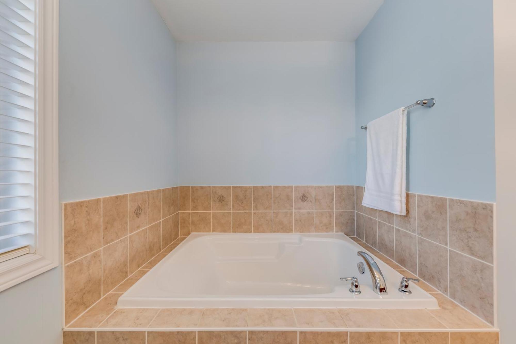 Avid Vacation Palace In Castlemore , Brampton Bagian luar foto